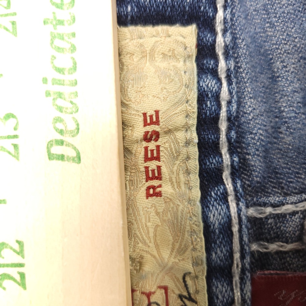 BKE Denim Reese Distressed Cropped Jeans Size 28 Embellished Pockets Capri - Picture 4 of 16